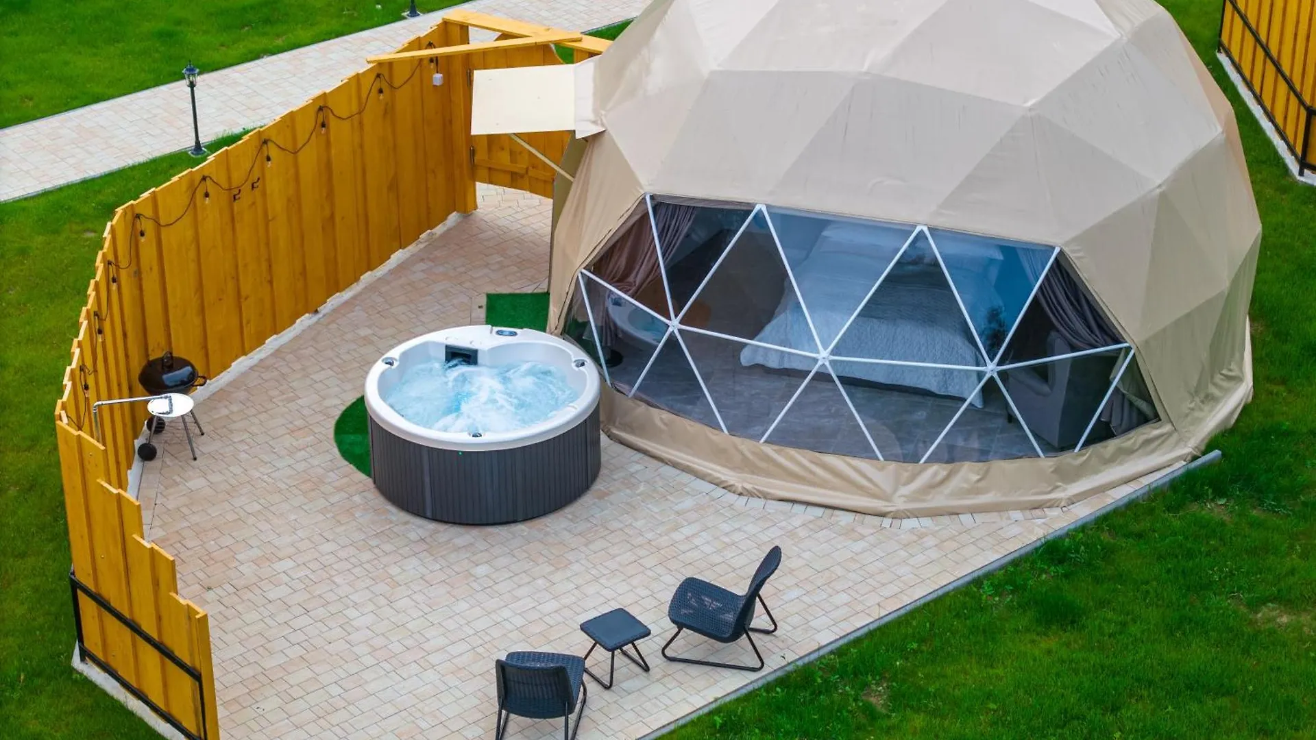 Luxusní stan Hotel Diamond Glamp & Jacuzzi Zakopane