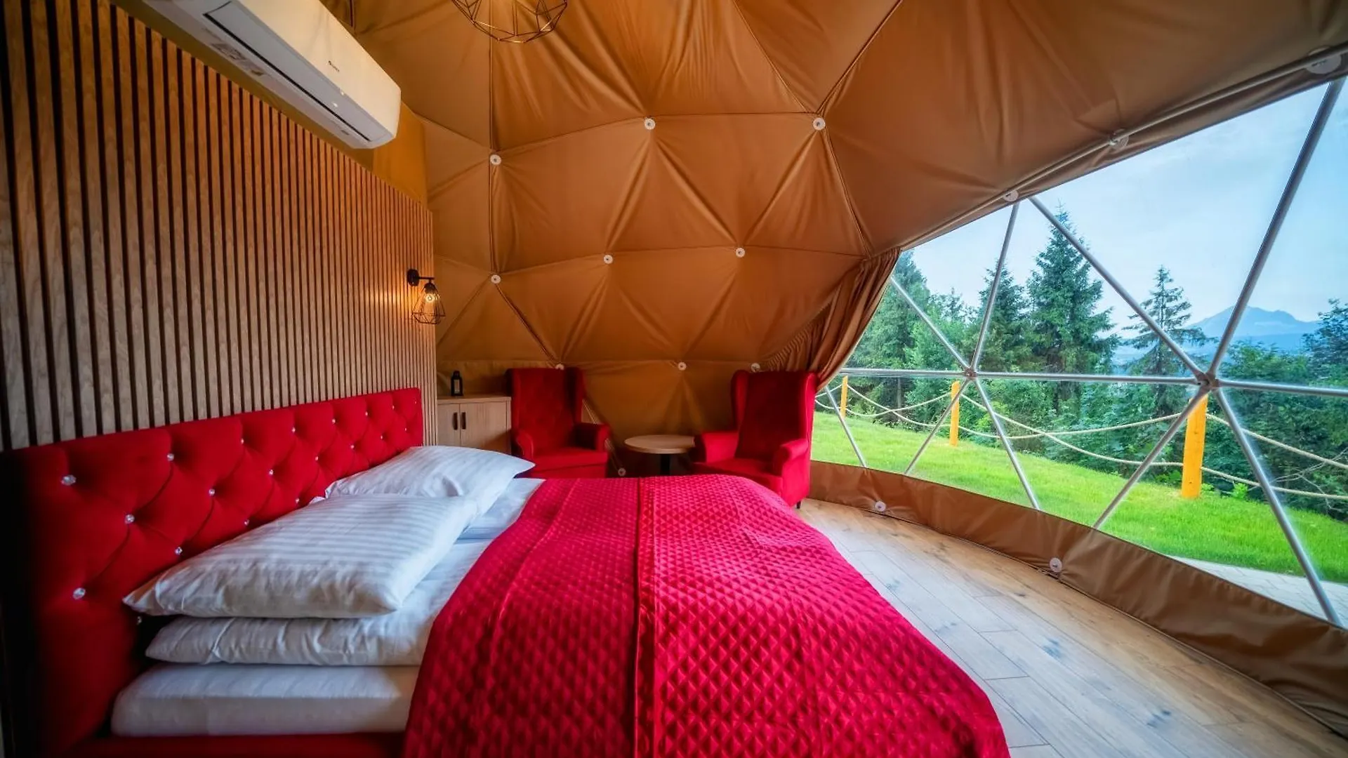 Hotel Diamond Glamp & Jacuzzi Zakopane 0*,