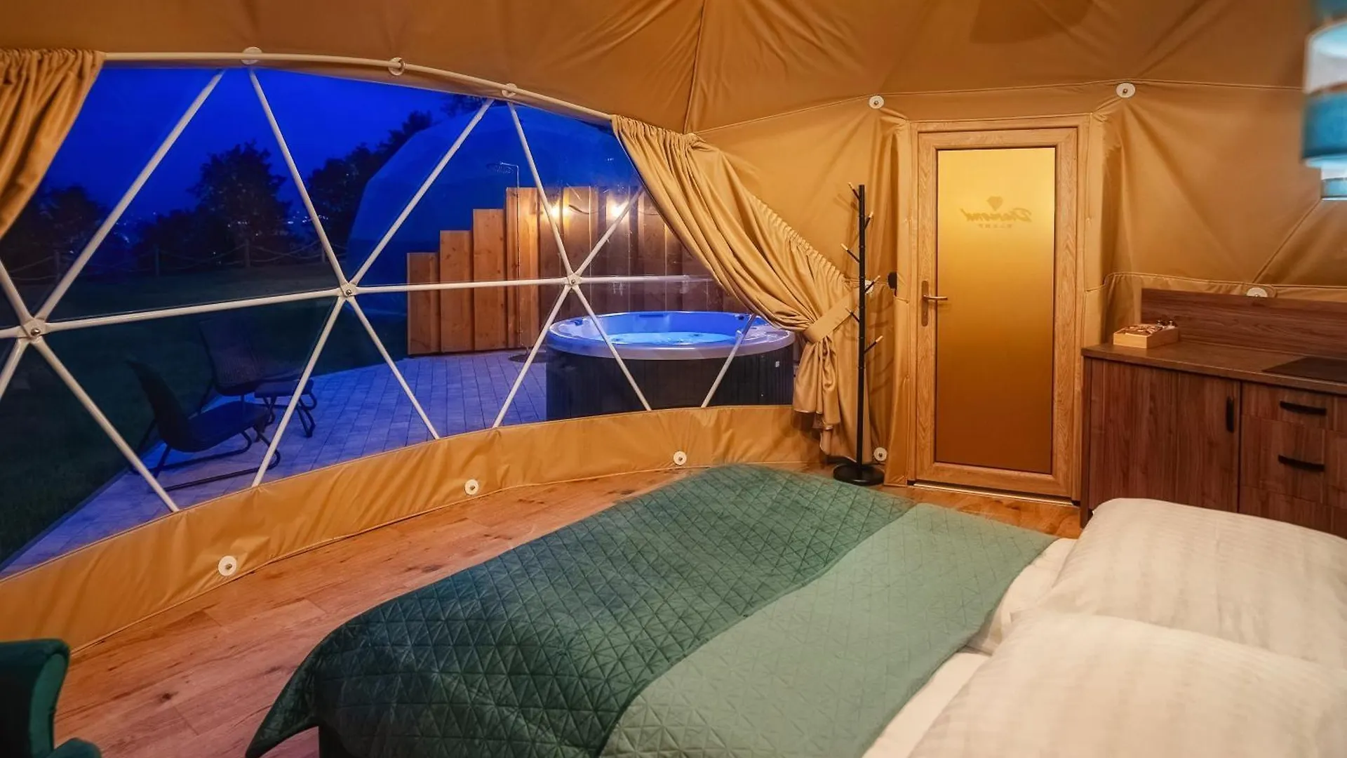 Hotel Diamond Glamp & Jacuzzi Zakopane
