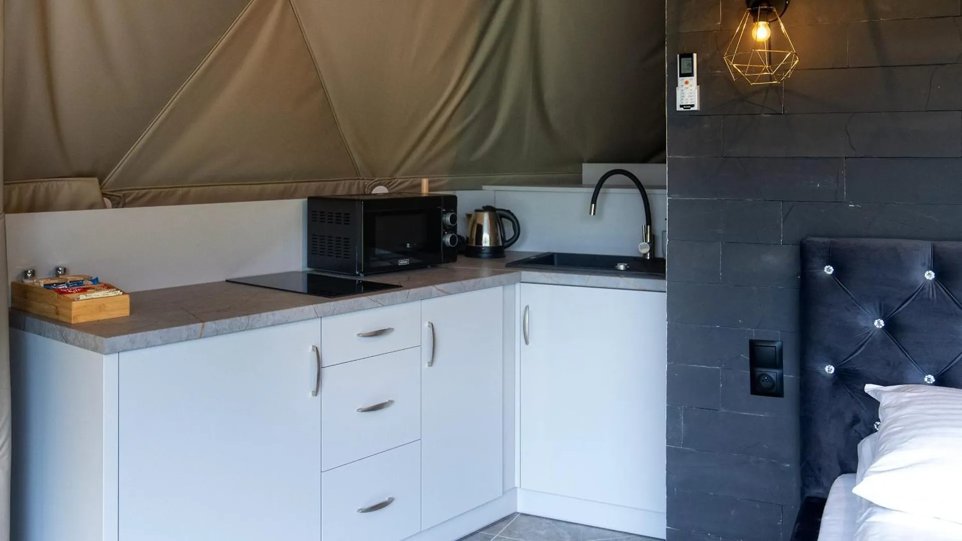 מלון זקופאנה Diamond Glamp & Jacuzzi