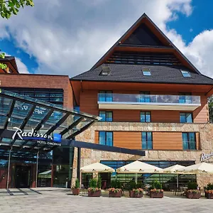 5* מלון Radisson Blu & Residences