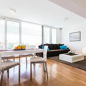 Hoplite 2br With Free Parking Apartament Zadar