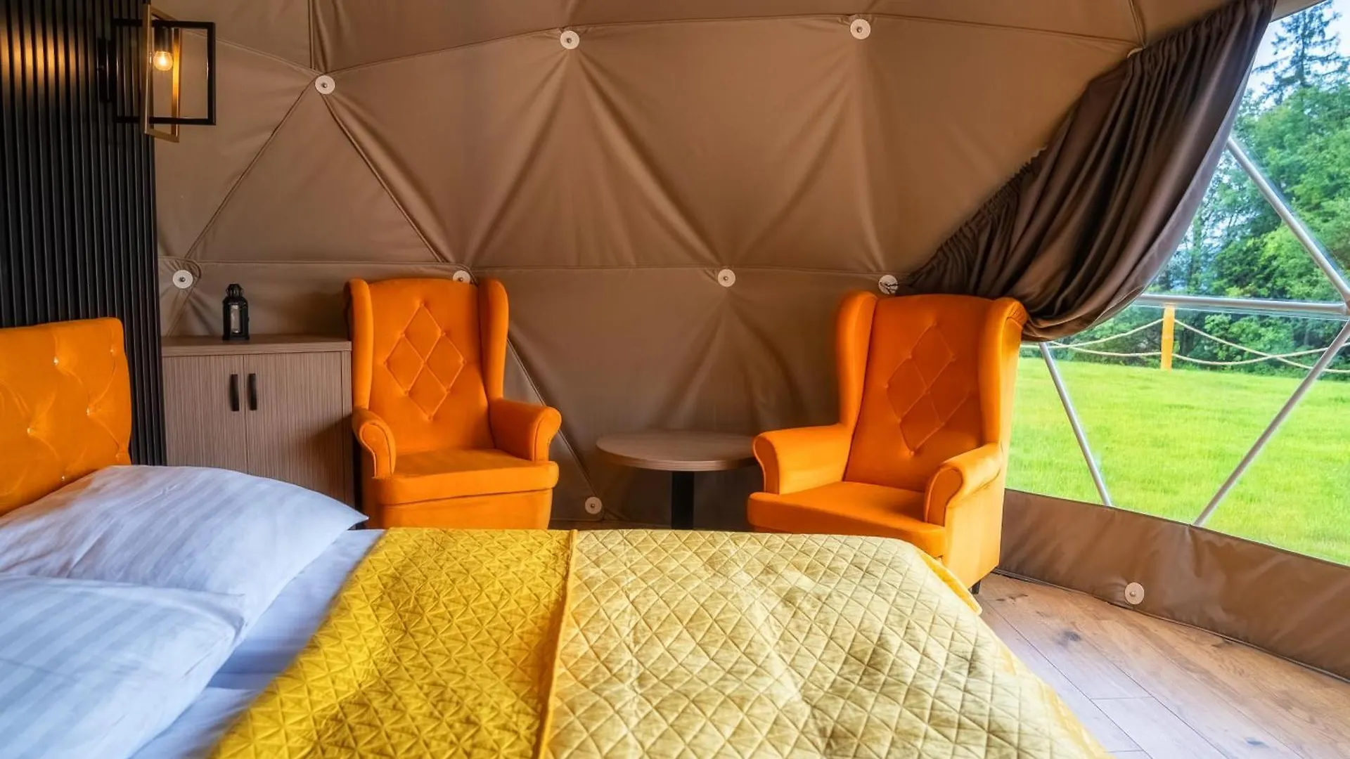 Luxussátor Diamond Glamp & Jacuzzi Hotel Zakopane Lengyelország