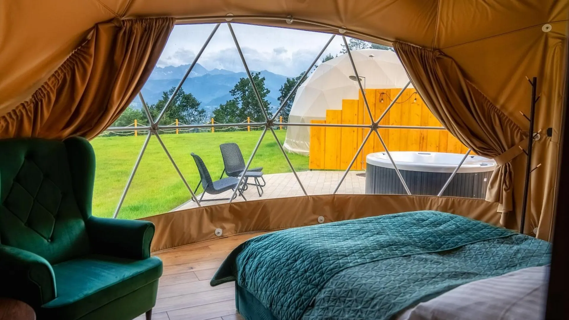 Diamond Glamp & Jacuzzi Hotel Zakopane Luxury tent
