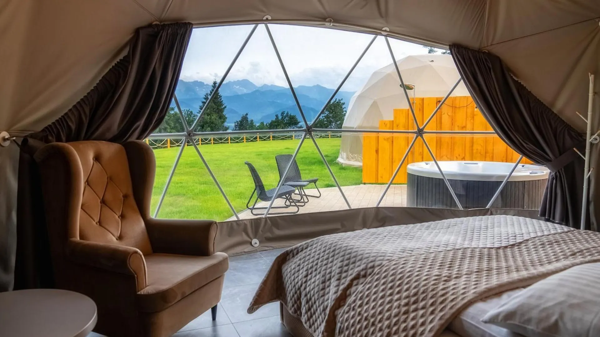 Diamond Glamp & Jacuzzi Hotel Zakopane 0*,